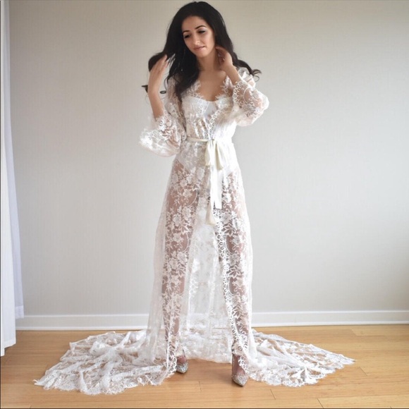 Bridal lace long robe - Picture 3 of 7
